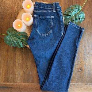 Love culture size 3 skinny Jeans